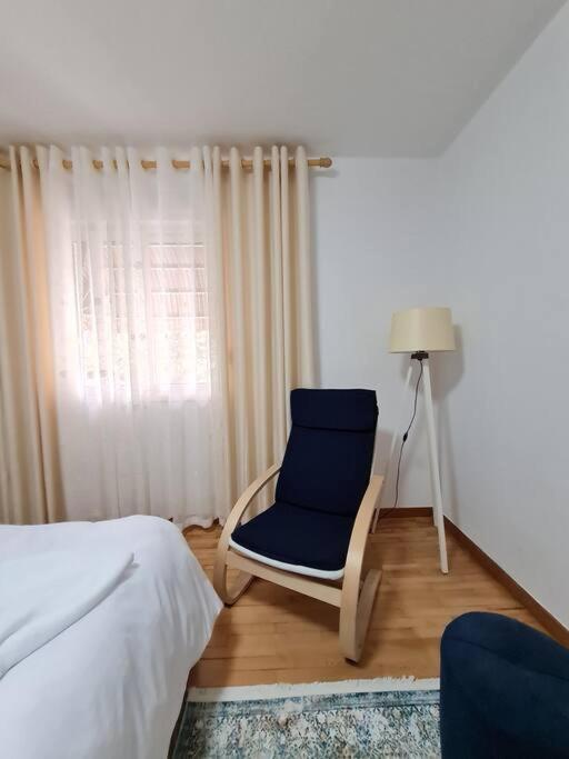 Light-2 Lovely Apartment In Tirana Buitenkant foto